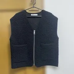 ZARA 黒 ジップアップベスト S