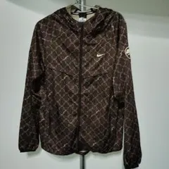 Nike ナイロンジャケット ナイキ　ト ラックジャケット ウィンドブレーカー