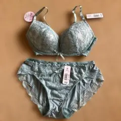 aimierfeel ノンワイヤーブラショーツセット M★お値下げ済★