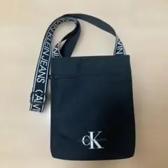 CALVIN KLEIN JEANS ショルダーバッグ ブラック