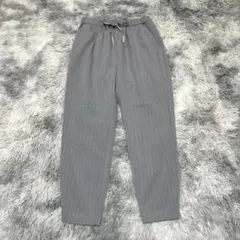 【サンカンシオン】ジョガーパンツ グレー ストライプ柄 M 運動 通勤 ビジネスのサムネイル