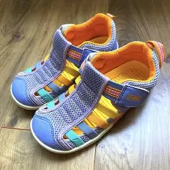 Item thumbnail for item fd115f9f-3d7c-494c-b94e-dd67386bf43b