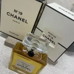 CHANELシャネル N°19 19番 パルファム14ml 香水