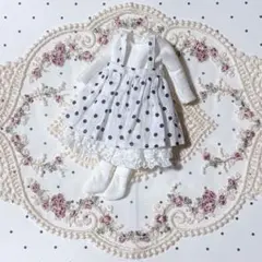 Item thumbnail for item 93845b63-9d7d-4ed2-b67e-eec59075f9a4