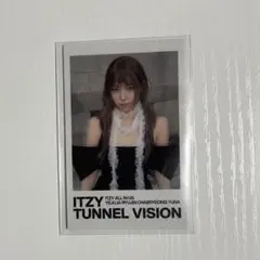 ITZY リュジン tunnelvision ポラロイド