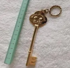 昭和レトロ ビッグキーホルダー 鍵モチーフ　ファンシー　鍵型　キー　平成レトロ