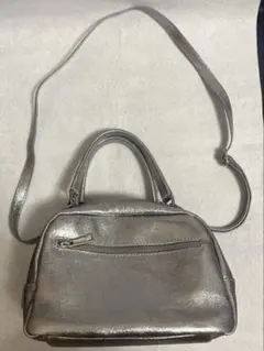BEVINI べヴィニ 2way ショルダーバック／シルバー　タグ付き