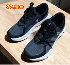【新品未使用】On　オン　ランニングシューズ　27.5cm クラウドランナー2