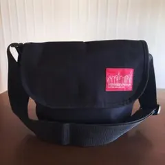 Item thumbnail for item 85736399-a6bc-40c6-83c1-838852769ee1