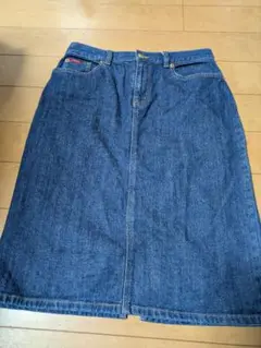 膝丈　デニムブルー スカート　定番　シンプル