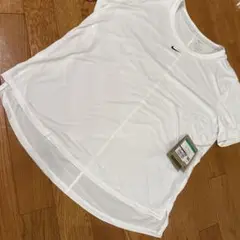 r*p様 Nike ホワイト トレーニングTシャツ　白　新品　試着のみ　さらさら