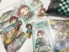 鬼滅の刃　竈門炭治郎　グッズまとめ売り　シール　カード　キーホルダー　ラバスト