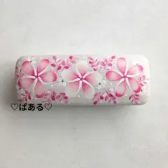 白木目調メガネケース　手描きピンクプルメリアメガネケース　トールペイント