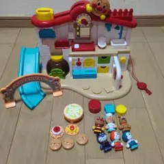アンパンマン　はじめてハウス　なかまたちとパーティーDX
