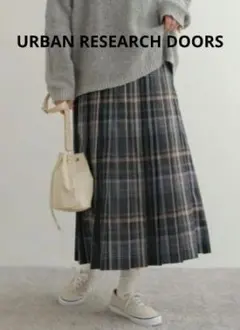 URBAN RESEARCH DOORS カラーチェックプリーツスカートのサムネイル