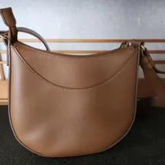 ブラウン ショルダーバッグ ハンドバッグスタイル