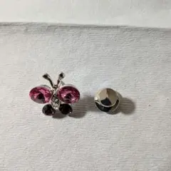 蝶のピンブローチ ピンクと黒のストーン
