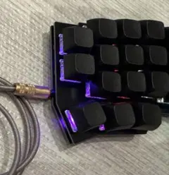 【新品】Corne v4 CherryMX互換 リニアスイッチ無線化 完成品　黒 新品】Corne v4 CherryMX互換 リニアスイッチ無線化 完成品 白