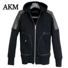 美品✨1piu1uguale3 レザー切替 スタジアムジャケット ブラック IV 2025年最新】1piu1uguale3 スタジャンの人気アイテム - メルカリ