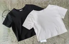 GU　Tシャツ　丈短め　白黒２枚セット　サイズМのサムネイル