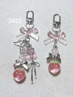 ビーズキーホルダー ピンク 桃 韓国 y2k コレクトブック 2点