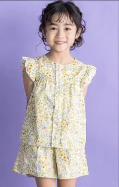 BeBe Petits Poir Vert セットアップ 花柄 140