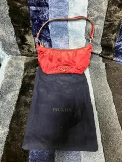 ⭐︎PRADA プラダ　バッグ 保存袋付　イタリア製　保証書付