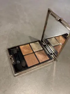 Item thumbnail for item d6e06efa-2a8e-4deb-9373-519fb6b2ac61