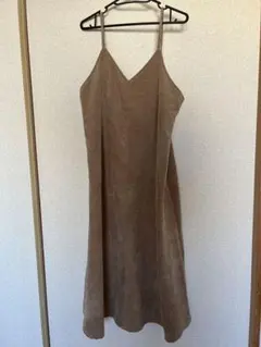 gu コーデュロイキャミソールワンピース　キャミワンピ