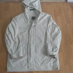 BEAMS F ナイロンジャケット フード付き ベージュ