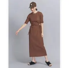 サイドホールショートスリーブワンピース