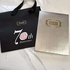 FEILER 70th Anniversary 紙袋 ショッパー 箱のサムネイル