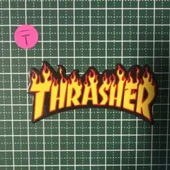 THRASHER 炎のステッカー