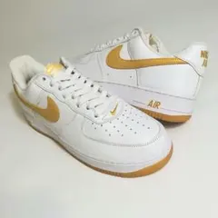 スニーカー　新品　オレンジ箱入り　限定　NIKE ナイキ エアフォース1 レトロ
