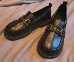 レディースシューズ、かわいい　ブラック、ローファー　23.5cm