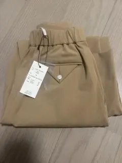 キャメルパンツ