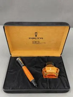 【未使用】デルタ 20周年記念 万年筆18K DELTA ドルチェビータ〈B〉のサムネイル