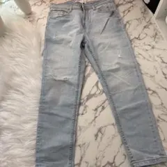 ZARA ライトブルーダメージデニムパンツ　32