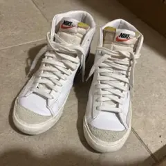 nike ブレーザー スニーカー