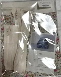 リバティ　お花のトランクセットとカレンダー