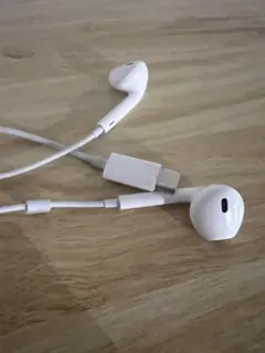 ホワイト有線イヤホン タイプC