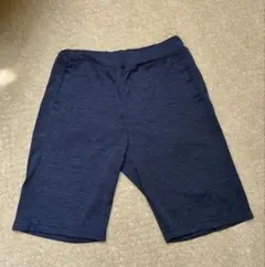 【値下げ】UNIQLOネイビー 薄手半ズボン