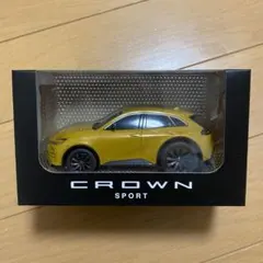 新型 クラウンスポーツ プルバックカー ミニカー マスタード