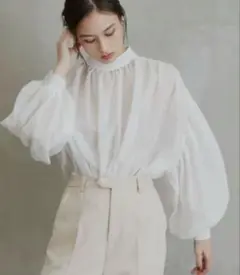 10/15まで限定出品ホワイト バルーンスリーブ シャツ ホワイト