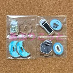 呪術廻戦　五条悟　ミニアクリルスタンド　3個セット