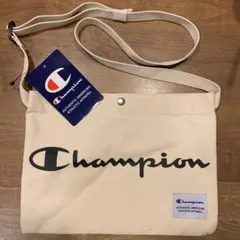 新品未使用タグ付き‼️チャンピオン　サコッシュ　バッグ