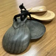 白に近いアイボリー フラメンコ カスタネット 白に近いアイボリー フラメンコ カスタネット
