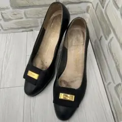 【フェラガモ】パンプス 5C （22cm相当）黒　ヴァラリボン