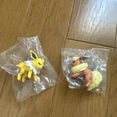 ガチ　カプセルトイ ブースター、サンダース セット