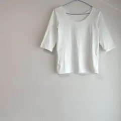 Apartby アパートバイ 薄手リブニット ホワイト クルーネック シンプルのサムネイル